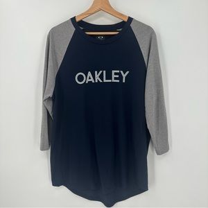 Oakley Regular Fit O Hydrolix Long Sleeve Crewneck Youth Size Large